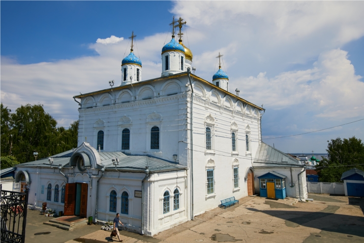 Свято Введенский собор Чебоксары